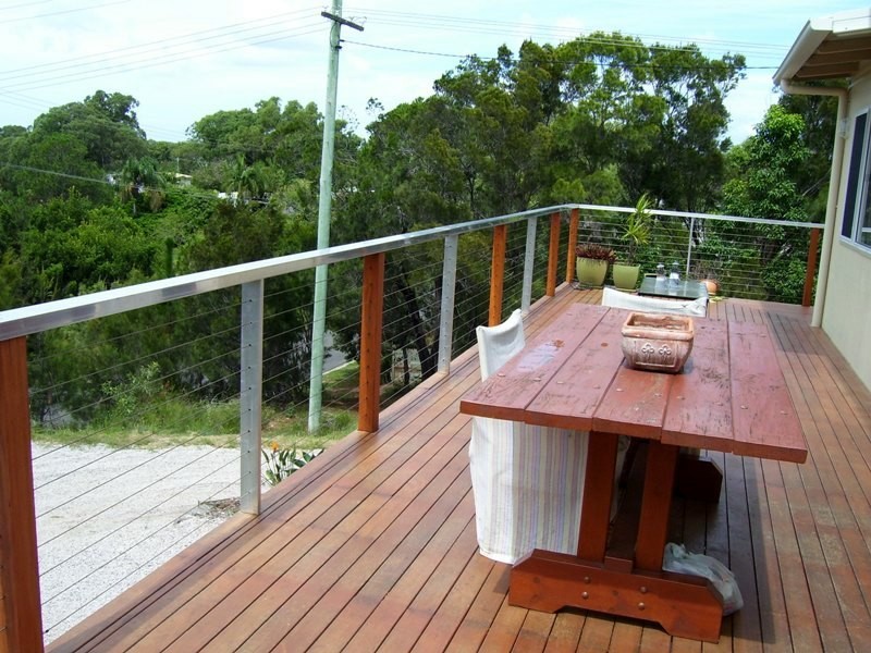 33 Scarborough Terrace, Macleay Island QLD 4184