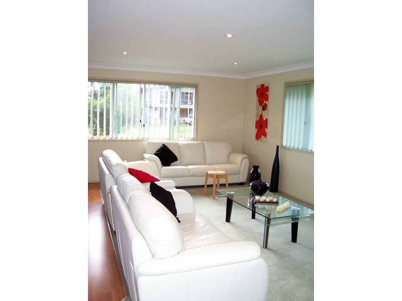 18 Eastbourne Terrace, Macleay Island QLD 4184