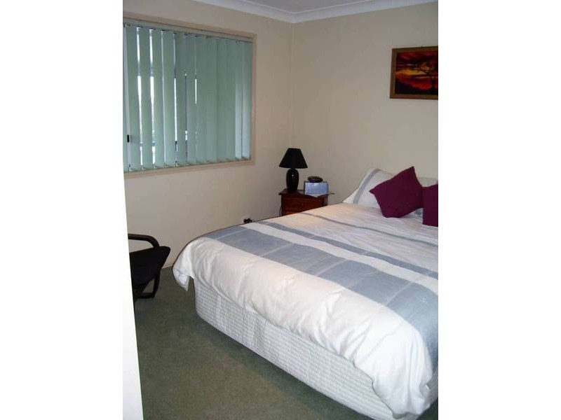 18 Eastbourne Terrace, Macleay Island QLD 4184