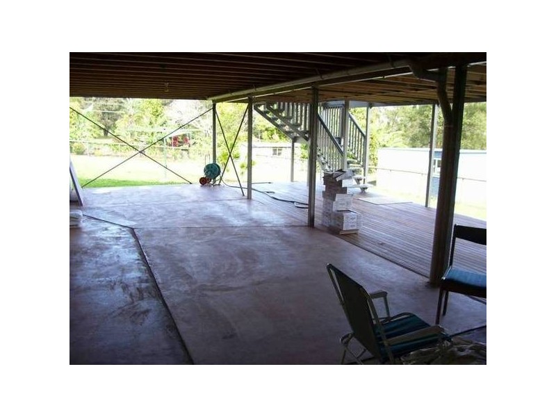 18 Eastbourne Terrace, Macleay Island QLD 4184