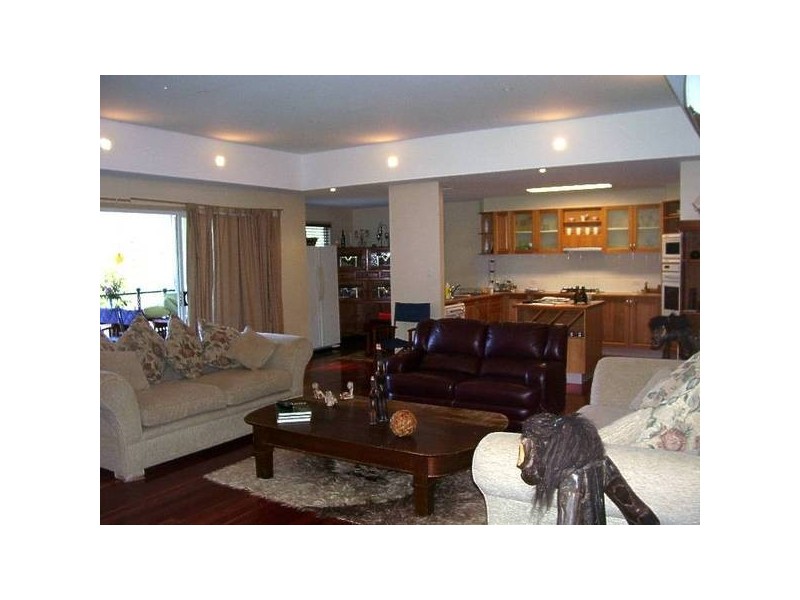 16 Eastbourne Terrace, Macleay Island QLD 4184