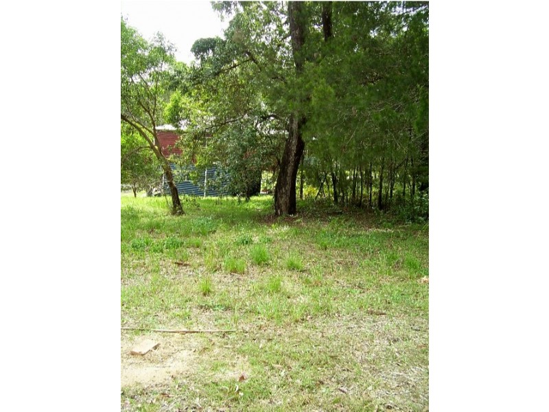 5 Tukkeri Street, Macleay Island QLD 4184