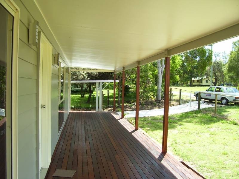 18 Udara Street, Macleay Island QLD 4184