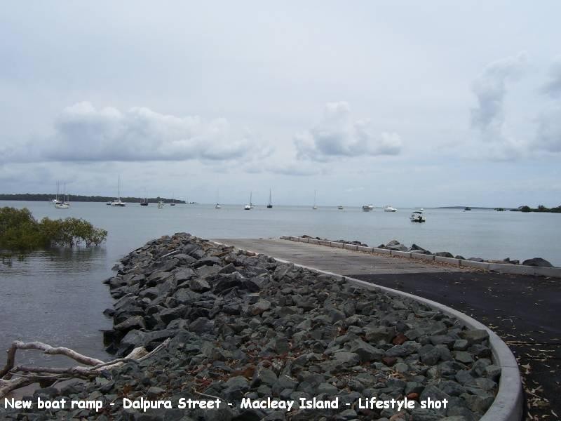 40 calm waters crescent, Macleay Island QLD 4184