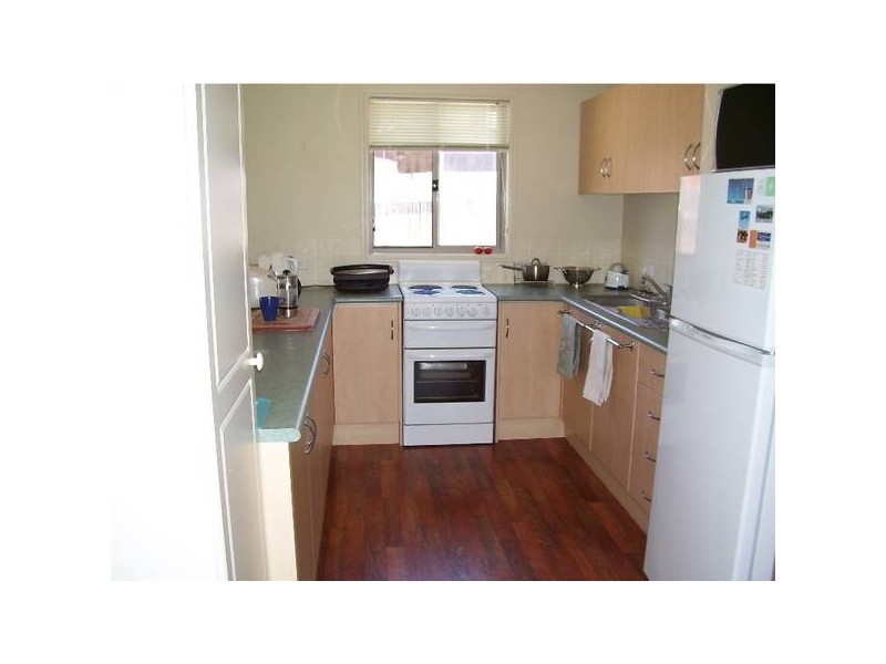 8-10 Gordon Road, Macleay Island QLD 4184