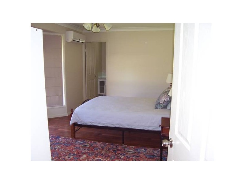 8-10 Gordon Road, Macleay Island QLD 4184