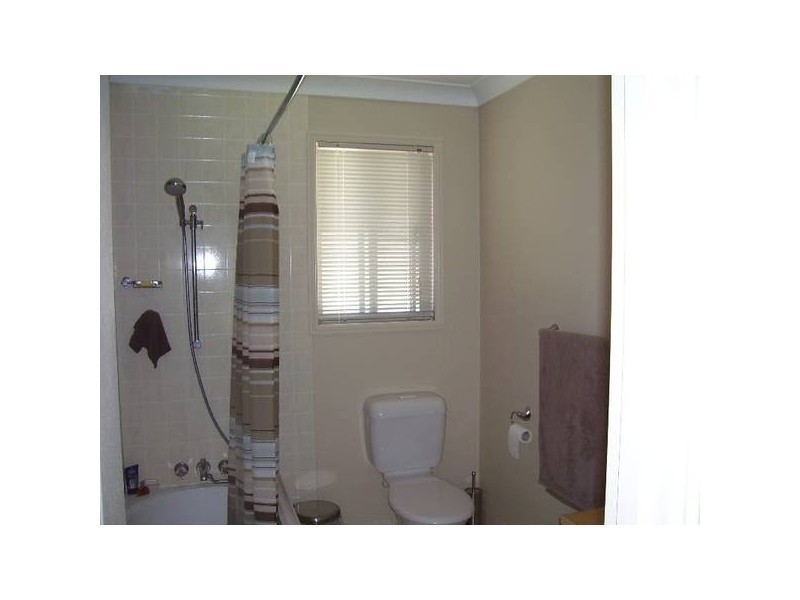 8-10 Gordon Road, Macleay Island QLD 4184