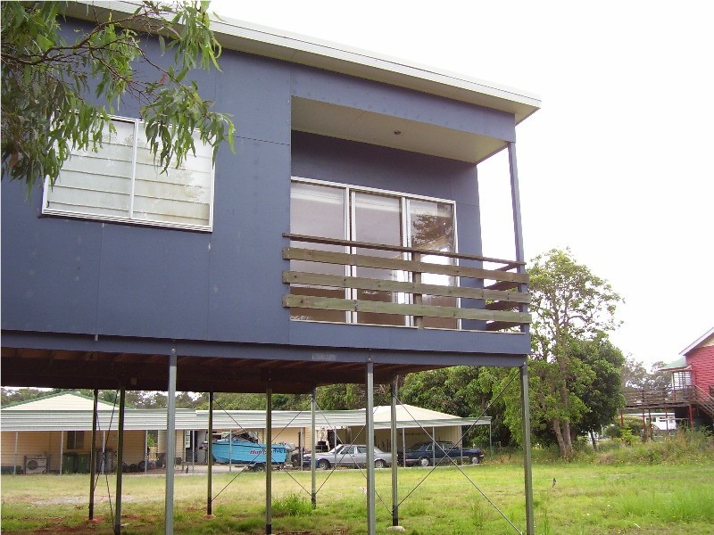 2 CITRON STREET, Macleay Island QLD 4184