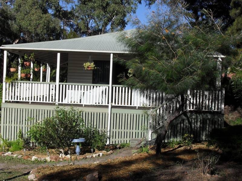 24 Warama Street, Macleay Island QLD 4184