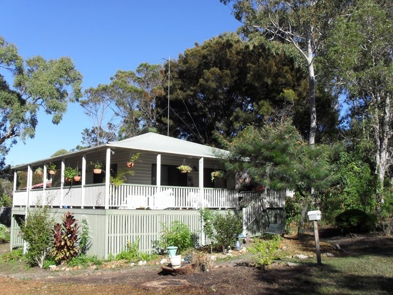 24 Warama Street, Macleay Island QLD 4184