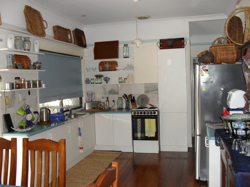 24 Warama Street, Macleay Island QLD 4184