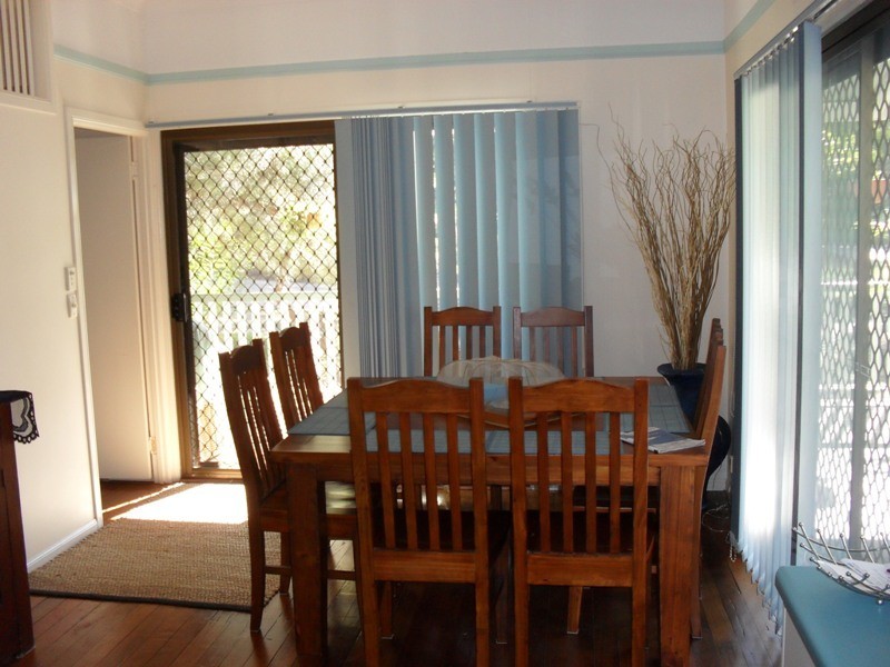 24 Warama Street, Macleay Island QLD 4184