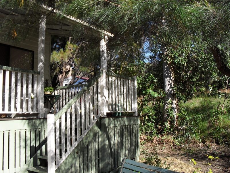 24 Warama Street, Macleay Island QLD 4184