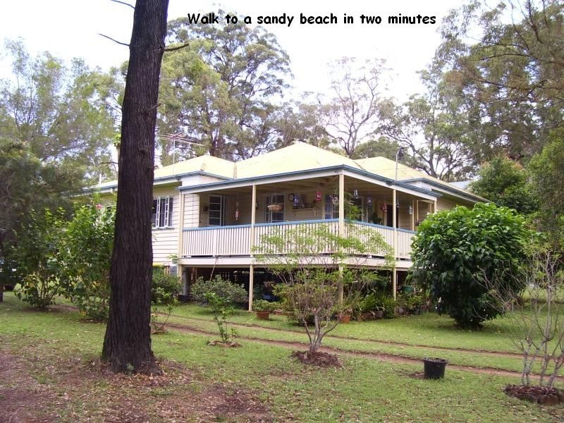 30 Coast Road, Macleay Island QLD 4184