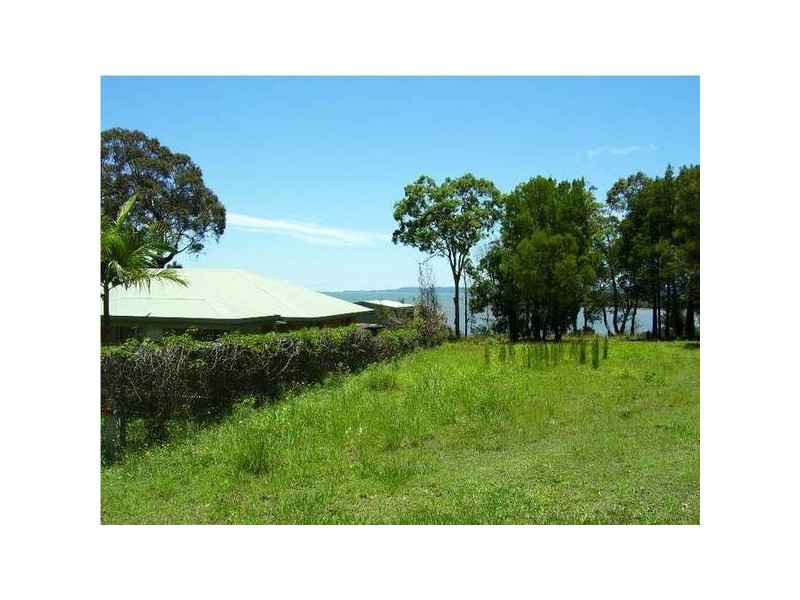 7 Wren Street, Macleay Island QLD 4184