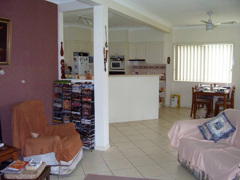 64 Scotts Road, Macleay Island QLD 4184