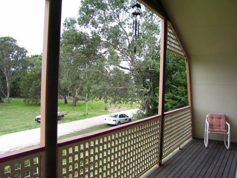 64 Scotts Road, Macleay Island QLD 4184
