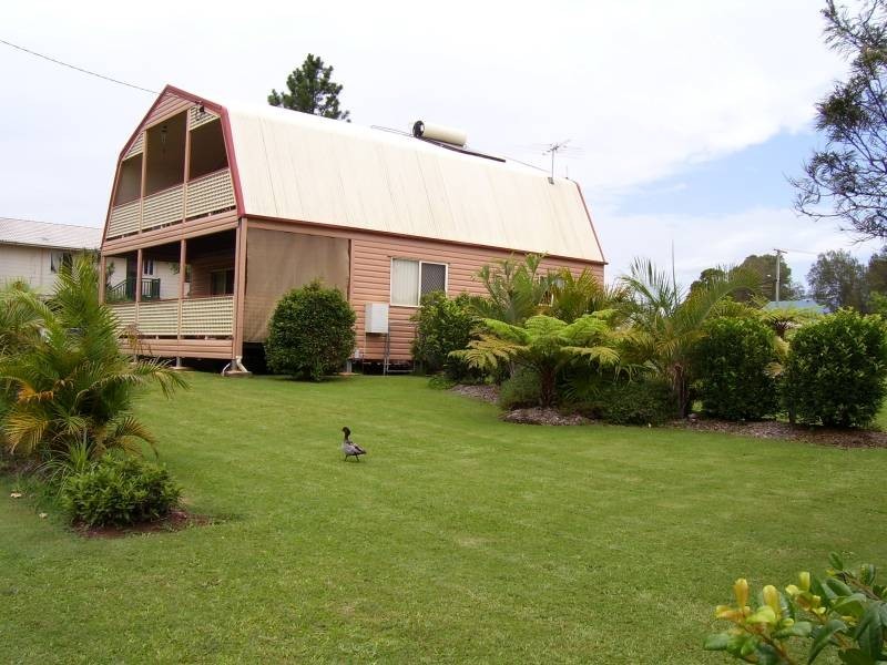 64 Scotts Road, Macleay Island QLD 4184