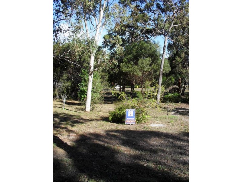 26 Warama Street, Macleay Island QLD 4184