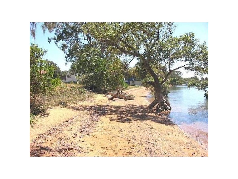 39 Oomool Street, Macleay Island QLD 4184