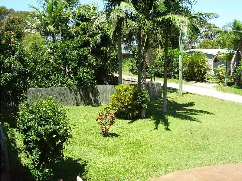 33 Charles Terrace, Macleay Island QLD 4184