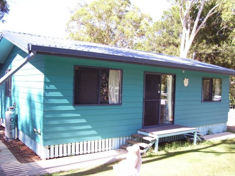 10 Panaroo Street, Macleay Island QLD 4184