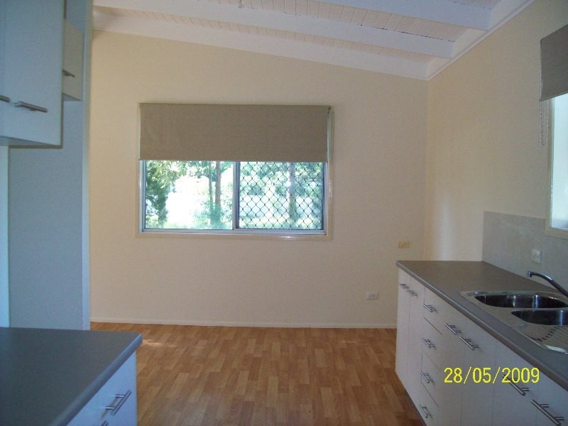 3 Robin Street, Macleay Island QLD 4184