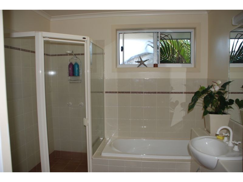 5/6 Pacific Parade, Yamba NSW 2464