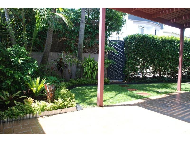 5/6 Pacific Parade, Yamba NSW 2464