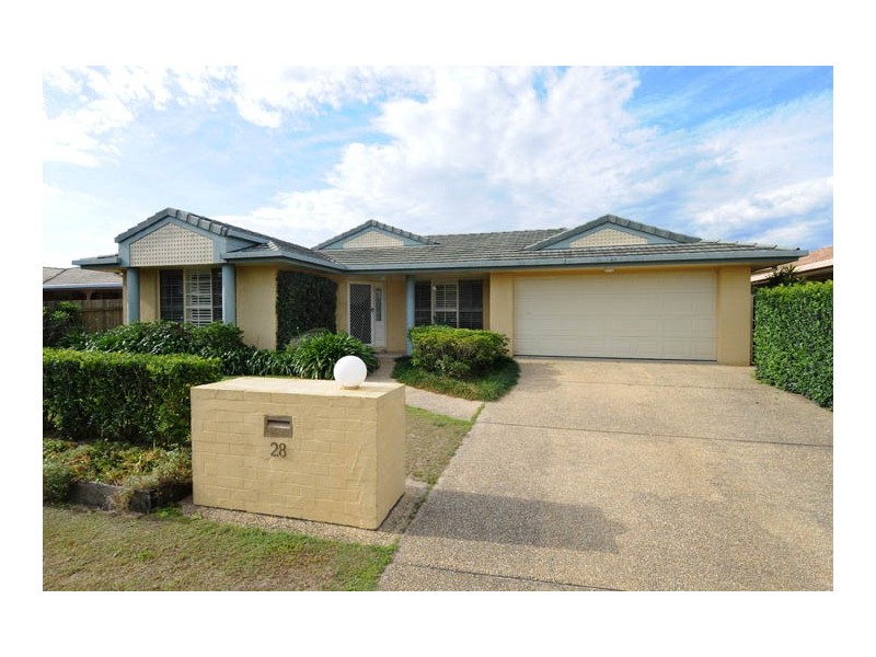 28 Admiralty Court, Yamba NSW 2464