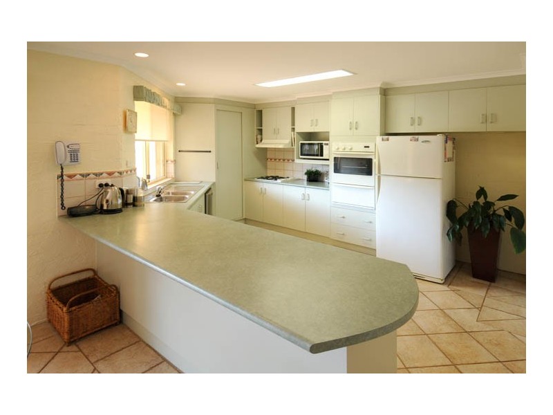 28 Admiralty Court, Yamba NSW 2464