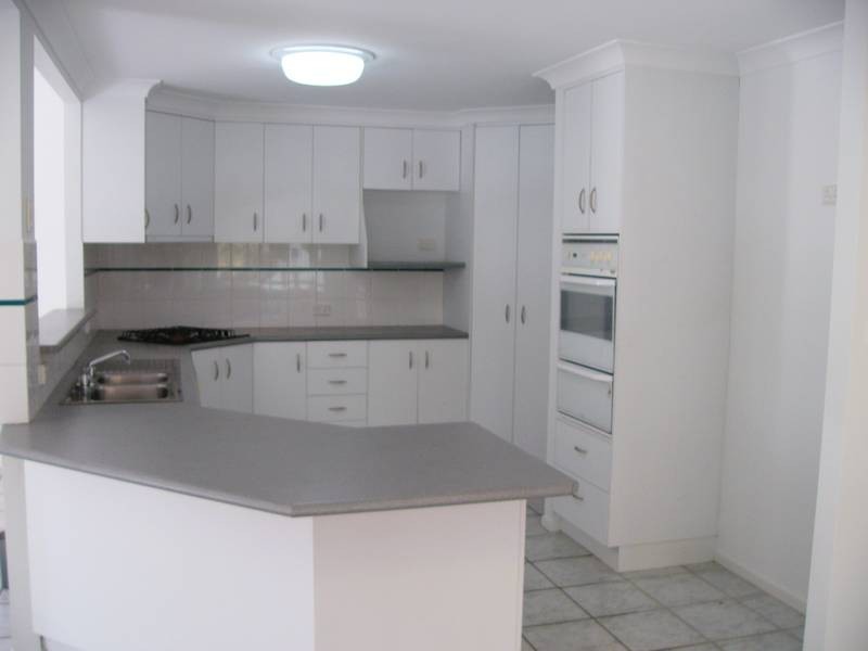 73 Lakes Boulevarde, Wooloweyah NSW 2464