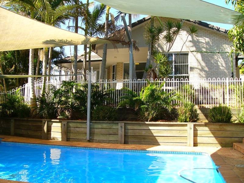 73 Lakes Boulevarde, Wooloweyah NSW 2464