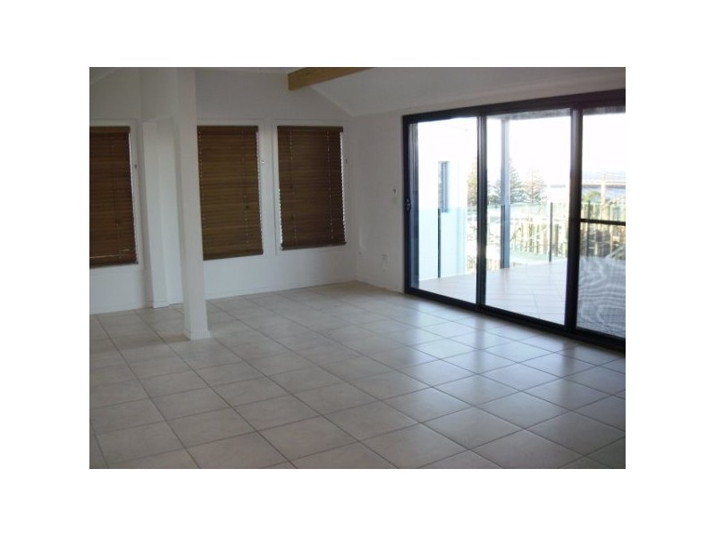 4/5 Church Street, Yamba NSW 2464