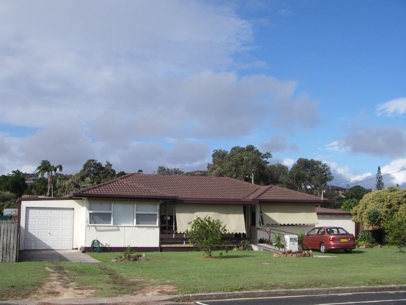 11 River Street, Yamba NSW 2464