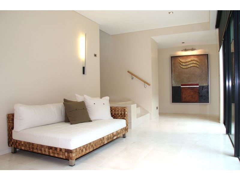 8 Pacific Parade, Yamba NSW 2464