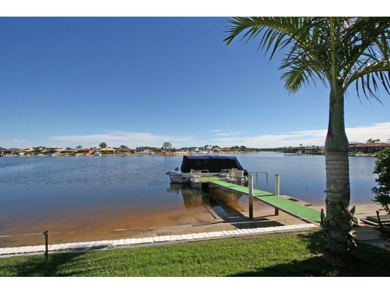 27 Melaleuca Drive, Yamba NSW 2464