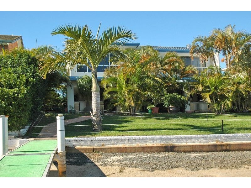 27 Melaleuca Drive, Yamba NSW 2464