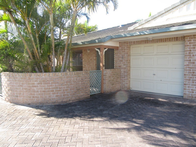 8/17 Beach Street, Yamba NSW 2464