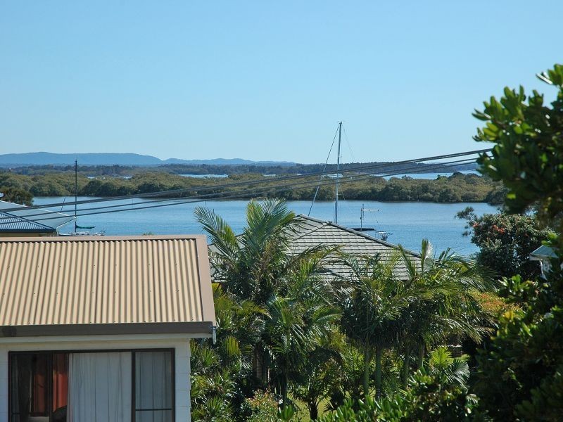 4/10 Claude Street, Yamba NSW 2464