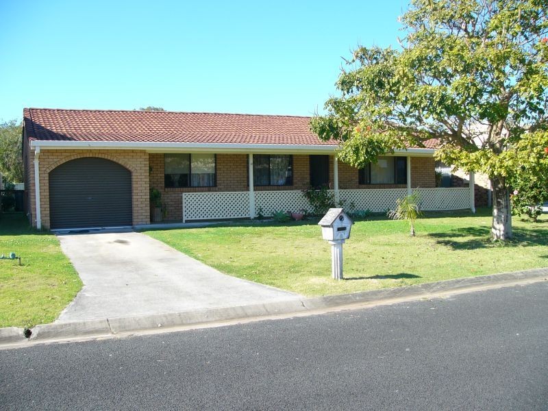 10 Binnacle Crt, Yamba NSW 2464