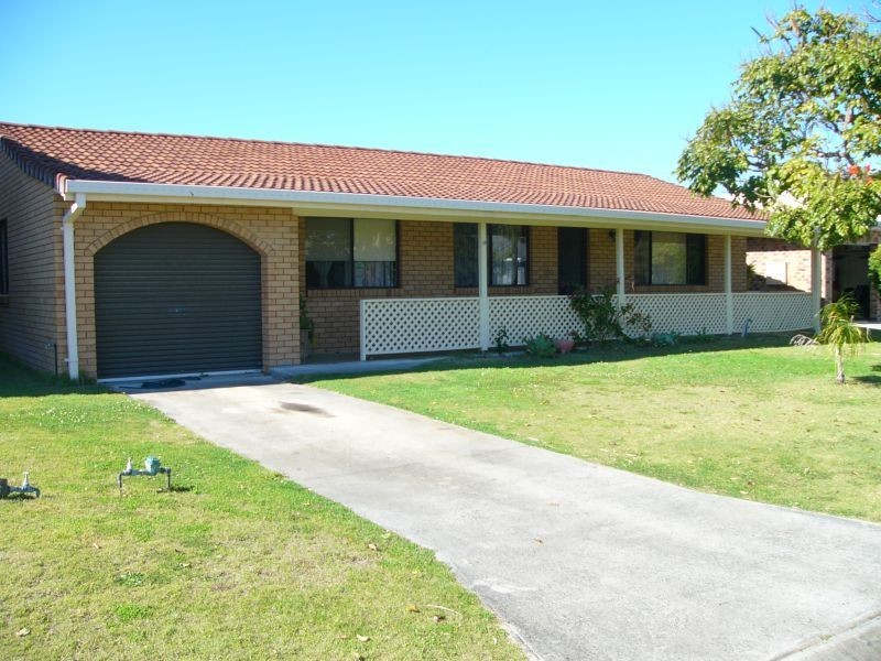 10 Binnacle Crt, Yamba NSW 2464