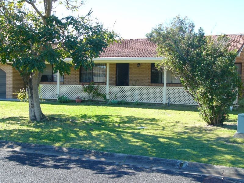 10 Binnacle Crt, Yamba NSW 2464