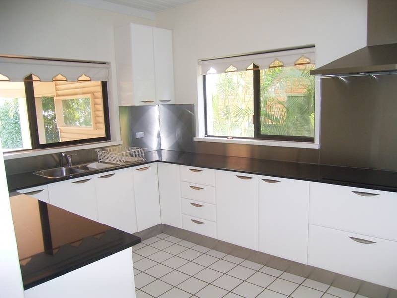 27 Melaleuca Drive, Yamba NSW 2464