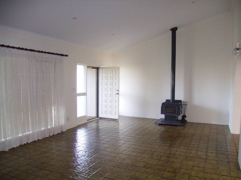 27 Melaleuca Drive, Yamba NSW 2464