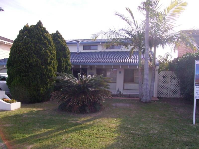 27 Melaleuca Drive, Yamba NSW 2464