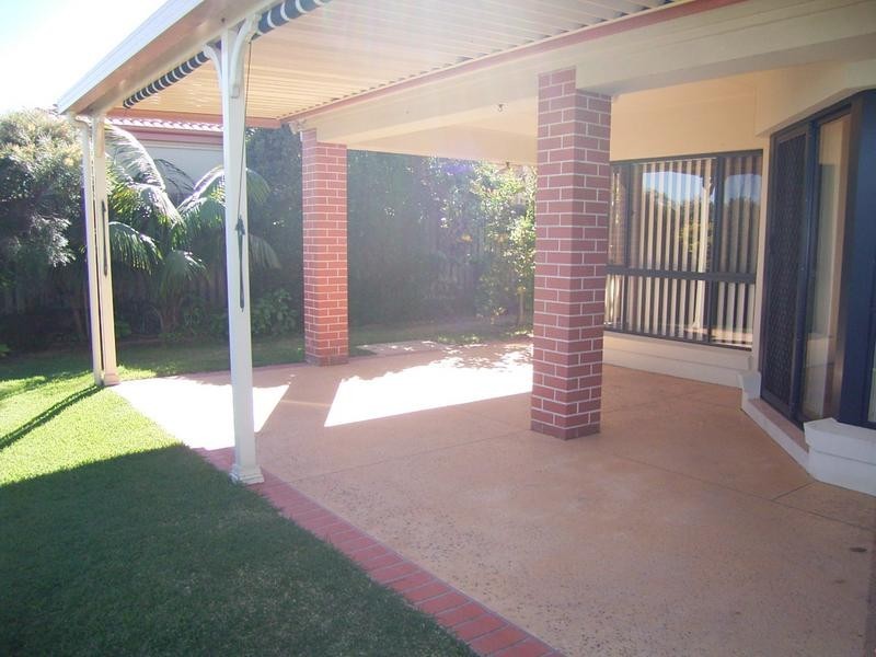 22 Oceania Court, Yamba NSW 2464