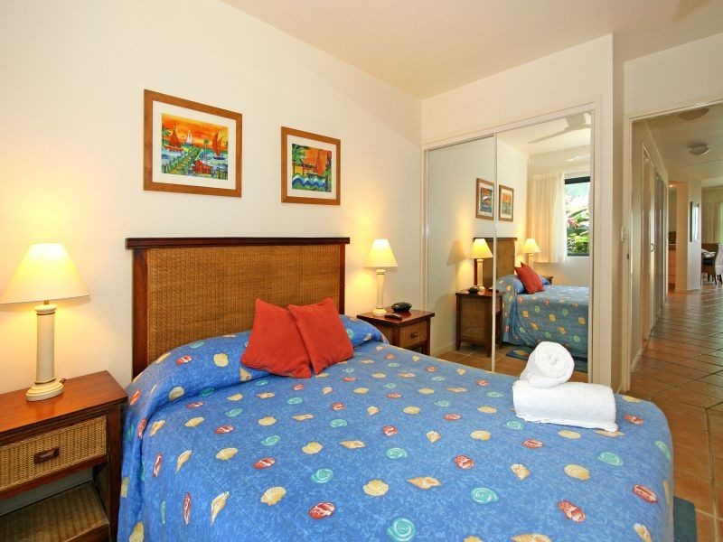 3/4 Queen Street, Yamba NSW 2464