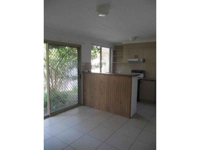 2/12 Harbour Street, Yamba NSW 2464