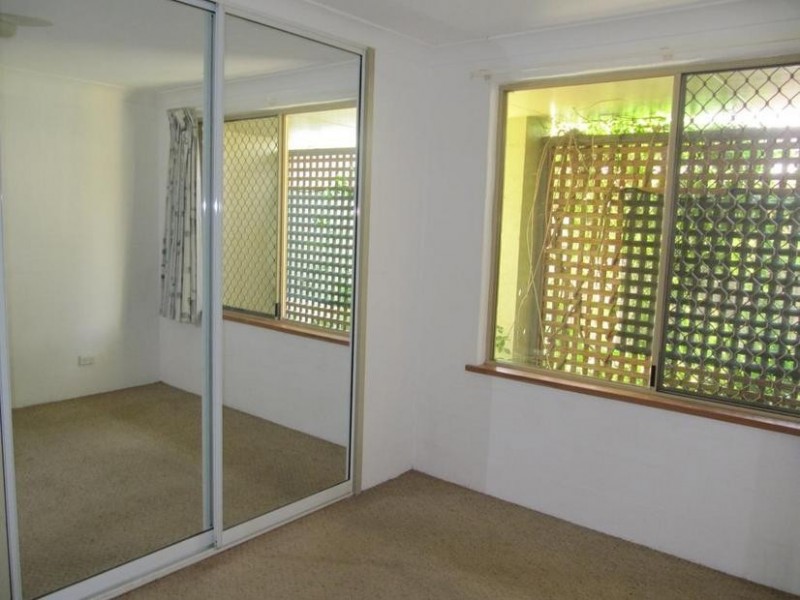 2/12 Harbour Street, Yamba NSW 2464